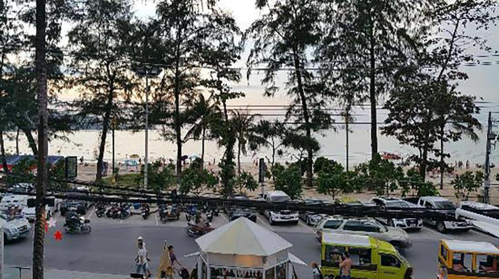 Long Beach Hotel Patong מראה חיצוני תמונה