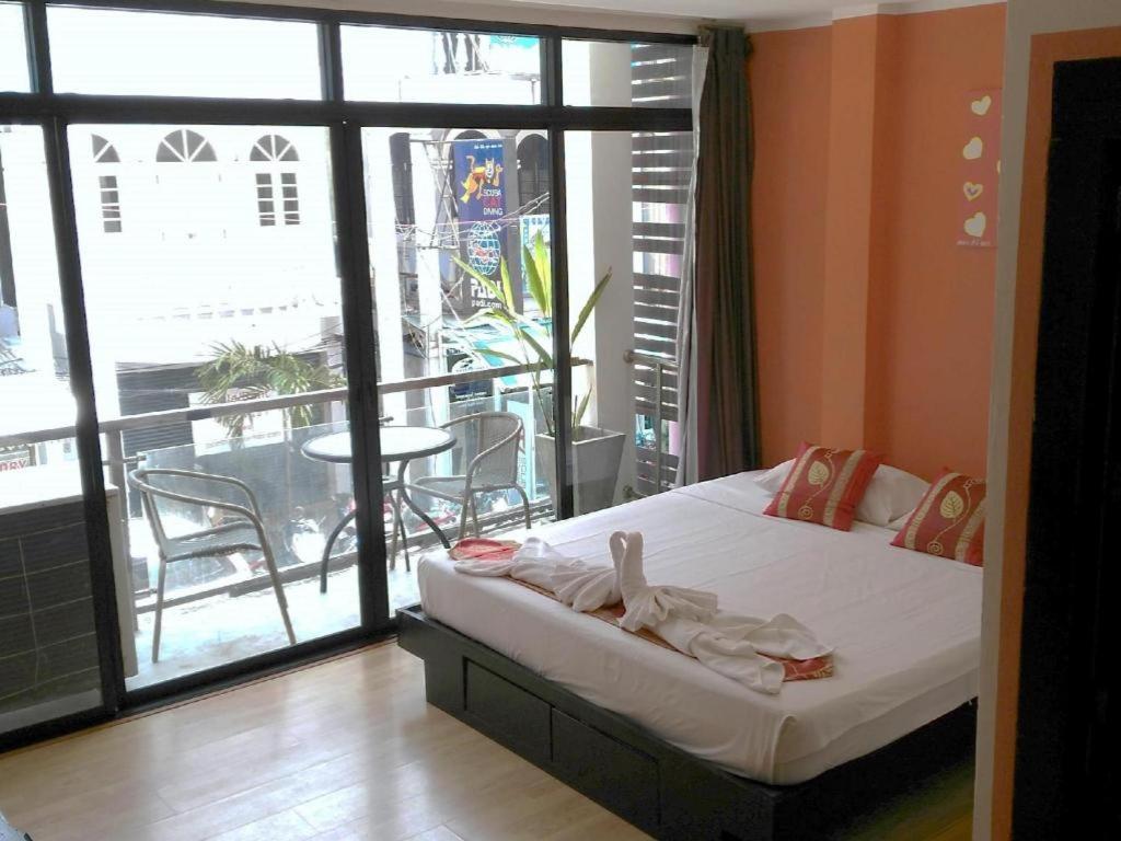 Long Beach Hotel Patong מראה חיצוני תמונה