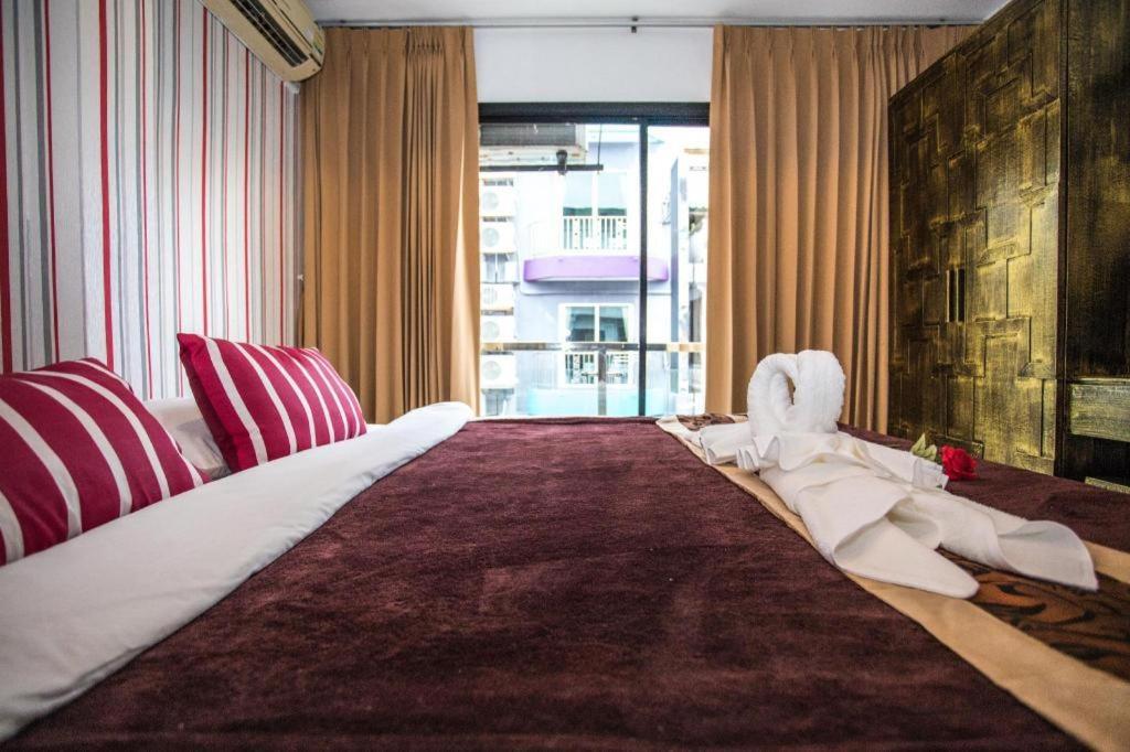 Long Beach Hotel Patong מראה חיצוני תמונה