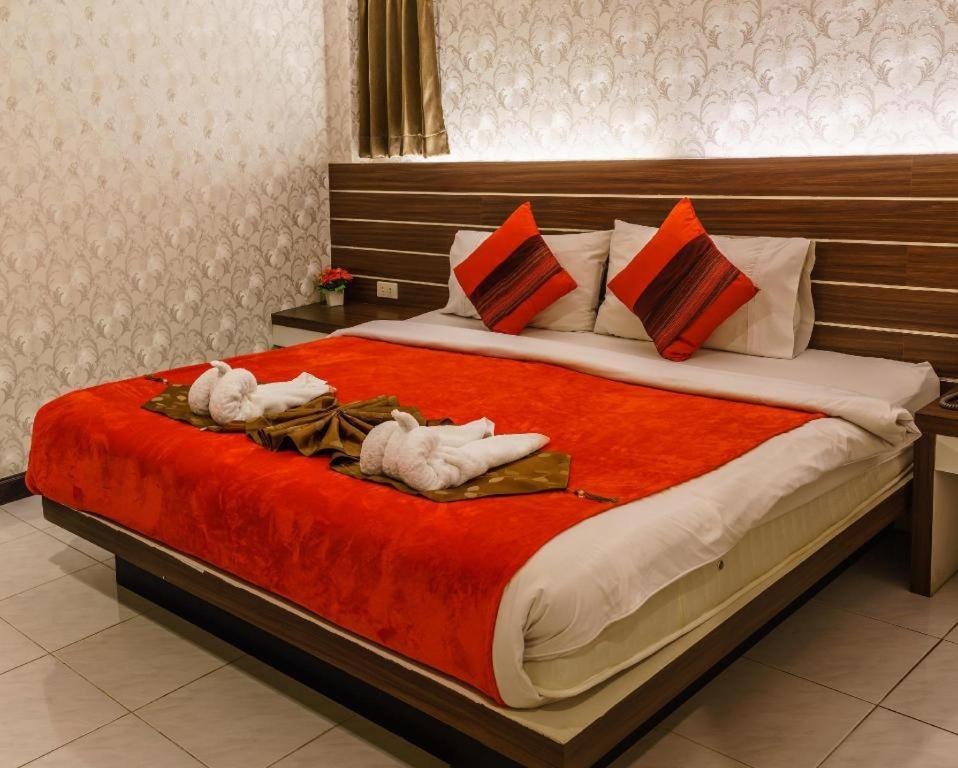 Long Beach Hotel Patong מראה חיצוני תמונה