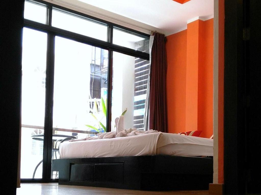 Long Beach Hotel Patong מראה חיצוני תמונה