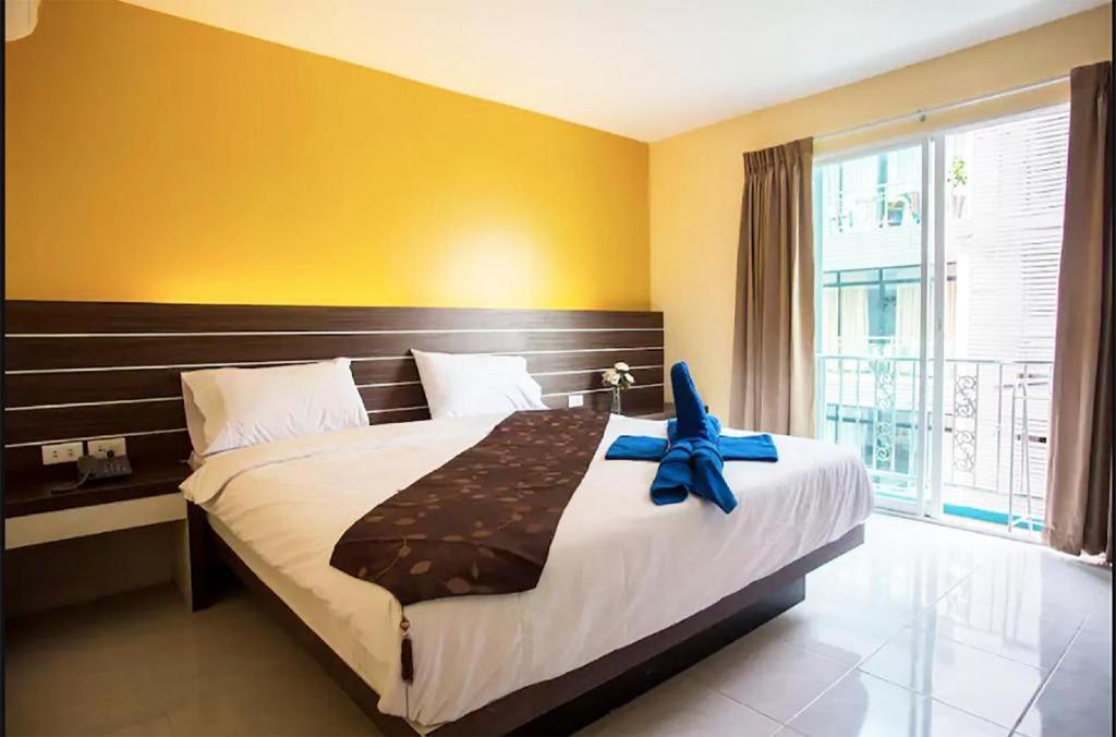 Long Beach Hotel Patong מראה חיצוני תמונה